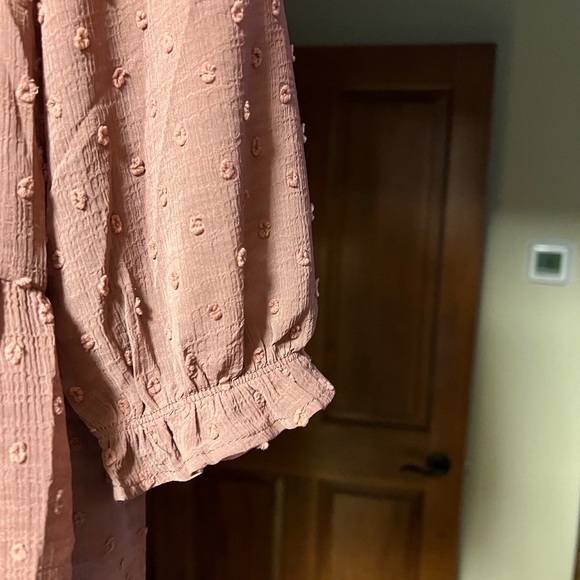 Cute little top would be perfect for Easter church or spring break - Picture 6 of 7